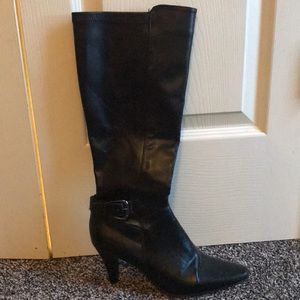 Black knee high boots 7.5